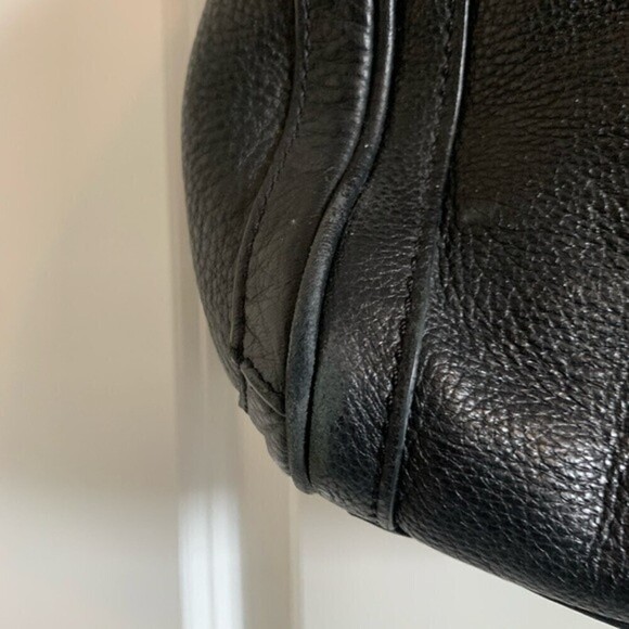 - Michael Kors Hudson Tote Satchel Leather Bag - Picture 4 of 10